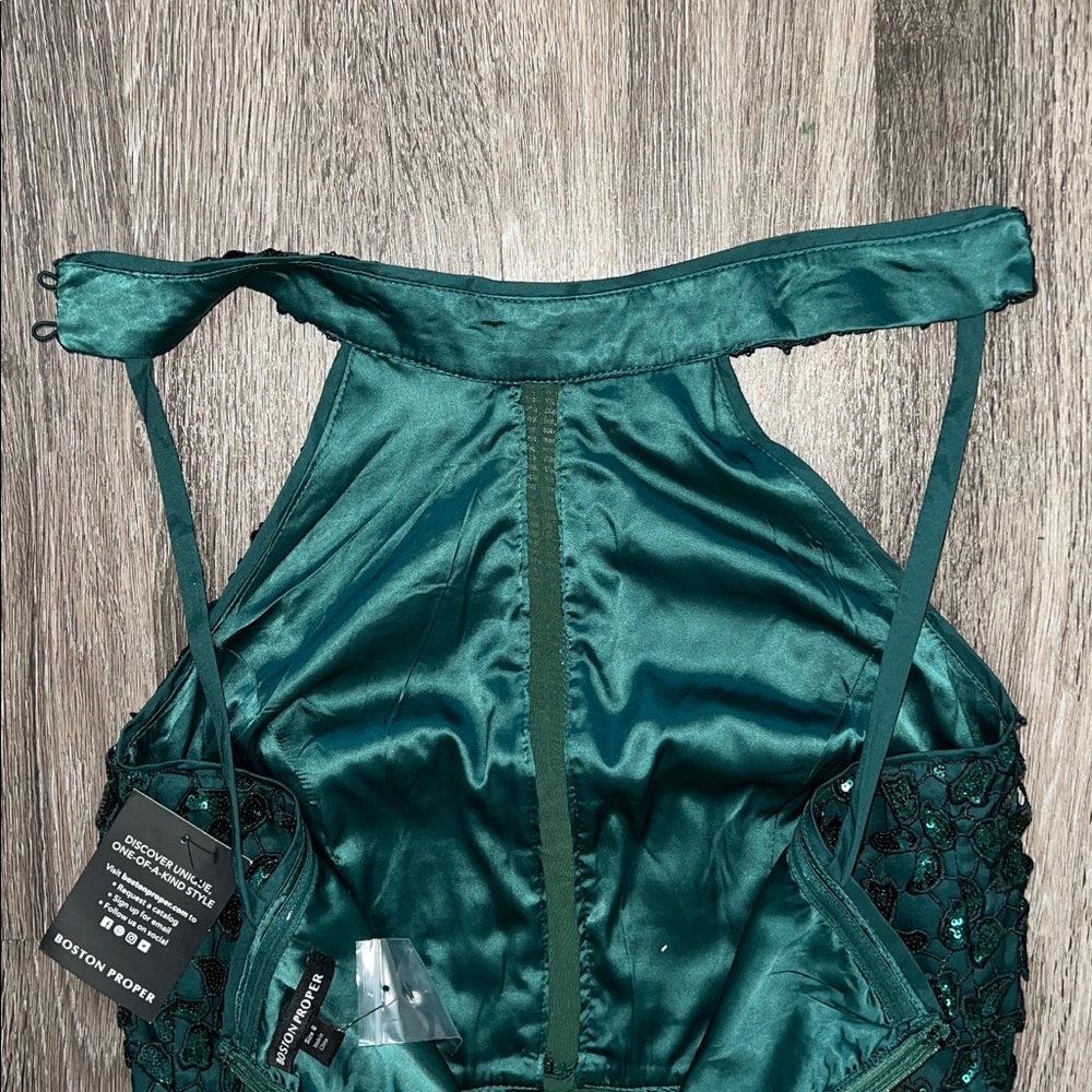 NWT Boston Proper Emerald Sequin Lace Mock Neck Sheath Dress Size 6 - Picture 9 of 12